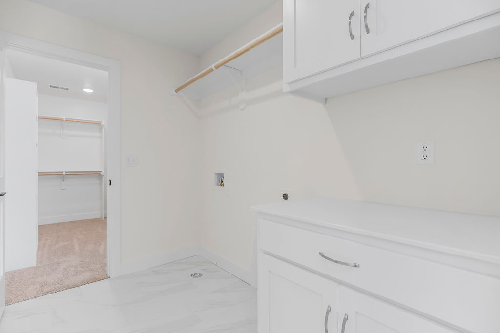 12519SMEQUITEST21 laundry room
